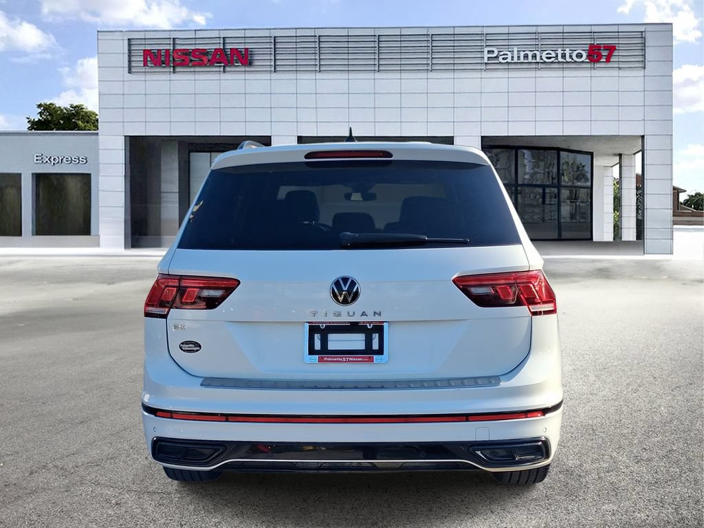 Used 2024 Volkswagen Tiguan SE R-Line FWD image 5