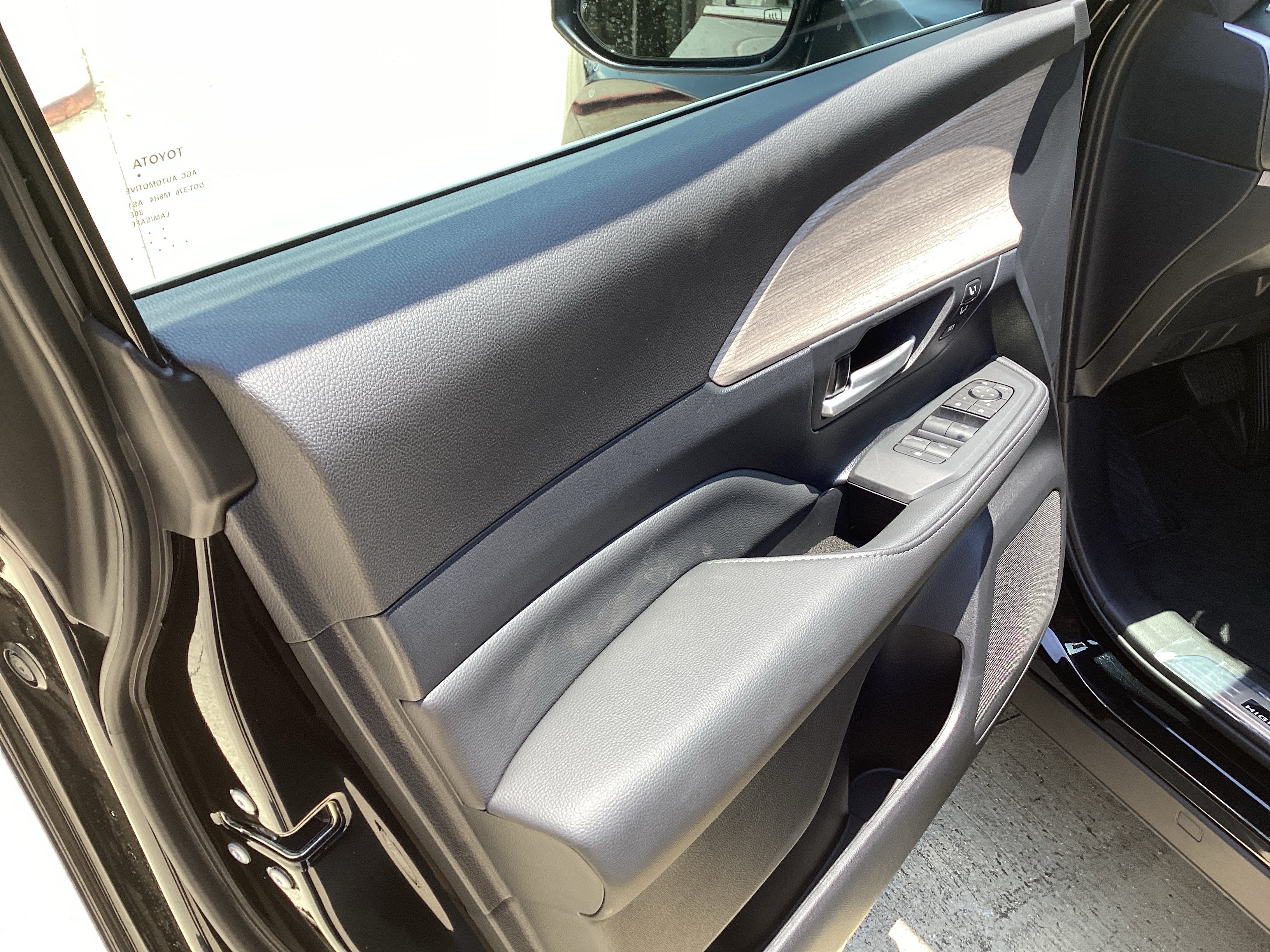New 2026 Toyota Grand Highlander FWD image 8