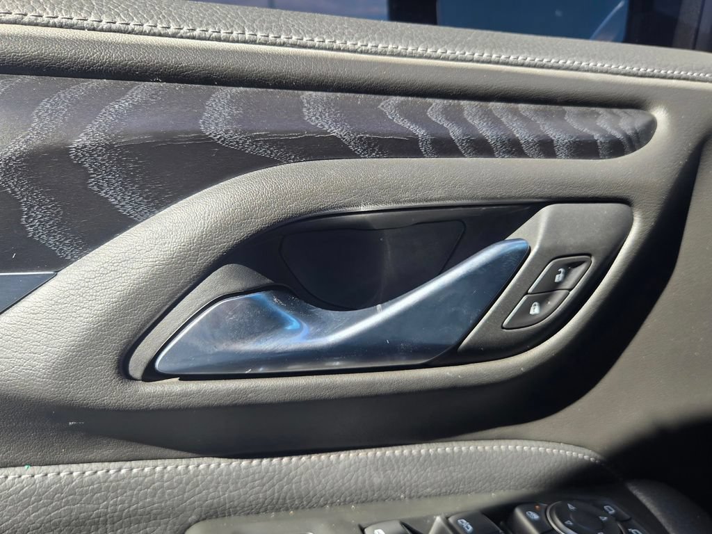 Used 2022 GMC Yukon Denali RWD image 24