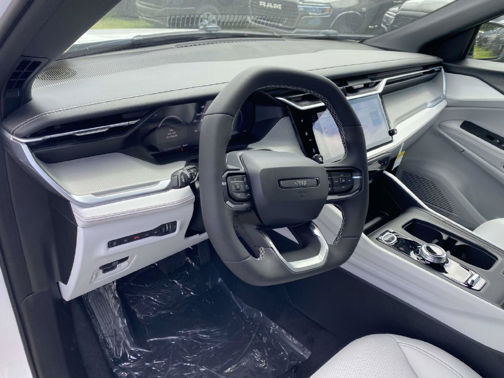 New 2026 Jeep Cherokee Limited AWD/4WD image 44