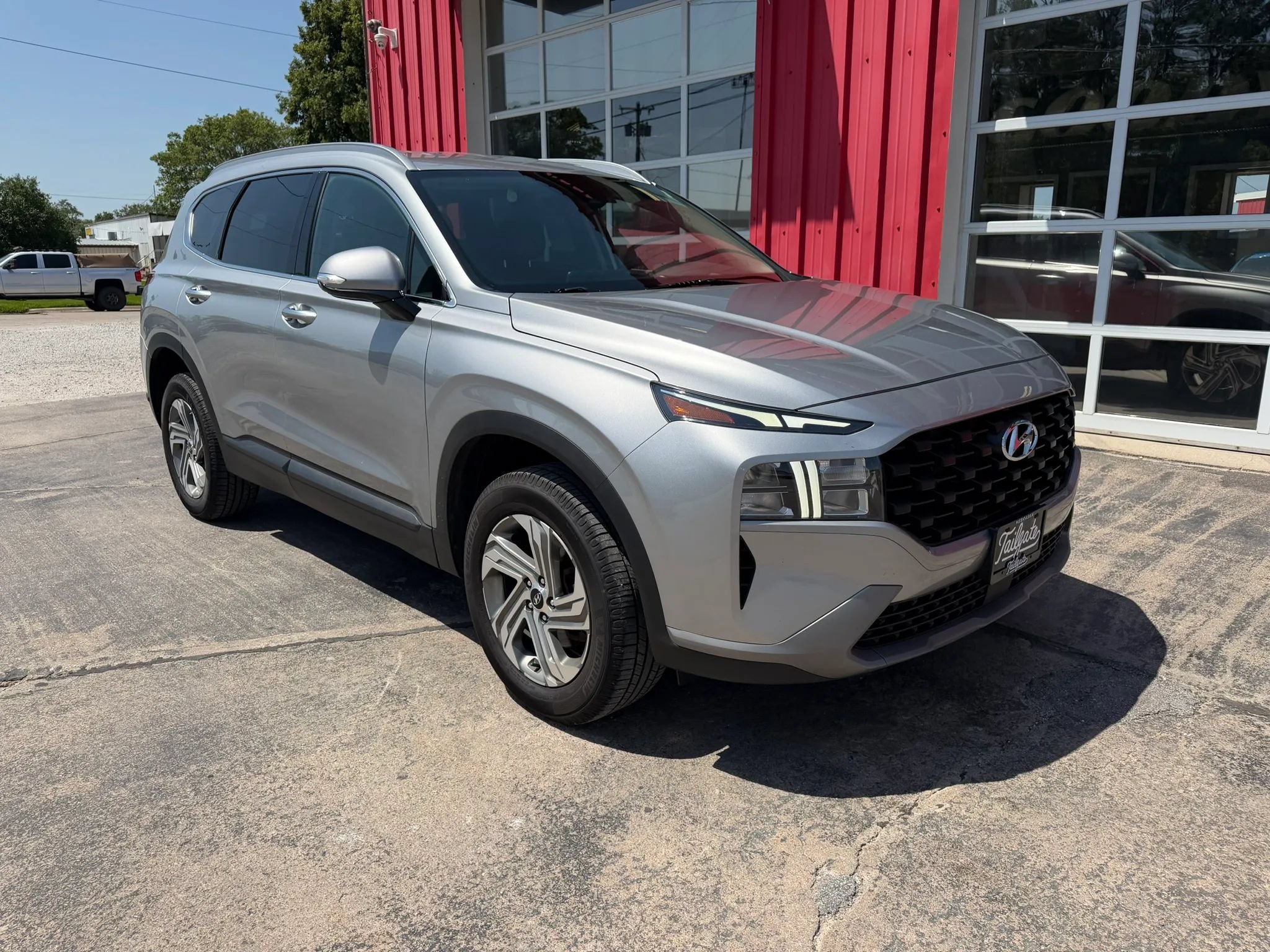 Used 2023 Hyundai Santa Fe SEL AWD/4WD image 2