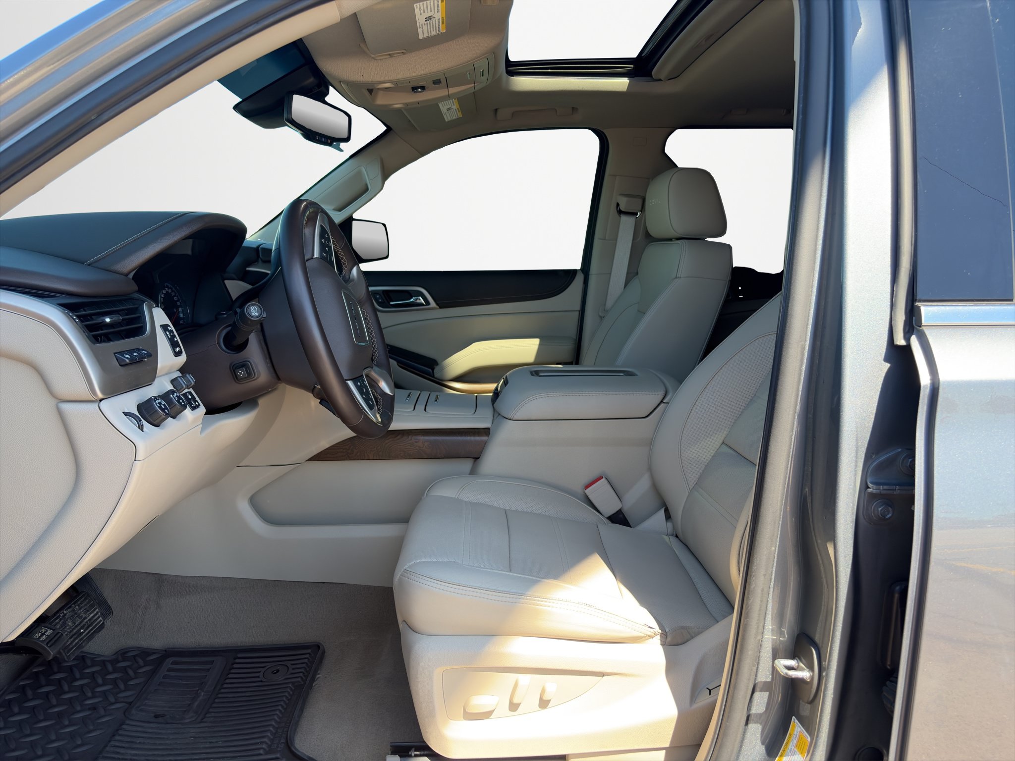 Used 2019 GMC Yukon XL Denali AWD/4WD image 12