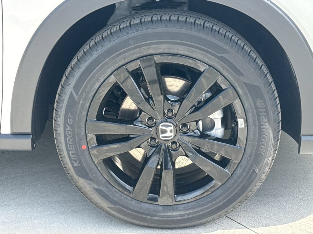 Certified 2026 Honda HR-V Sport image 11