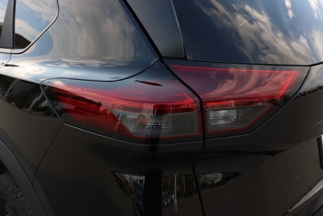 New 2026 Nissan Rogue SV image 7