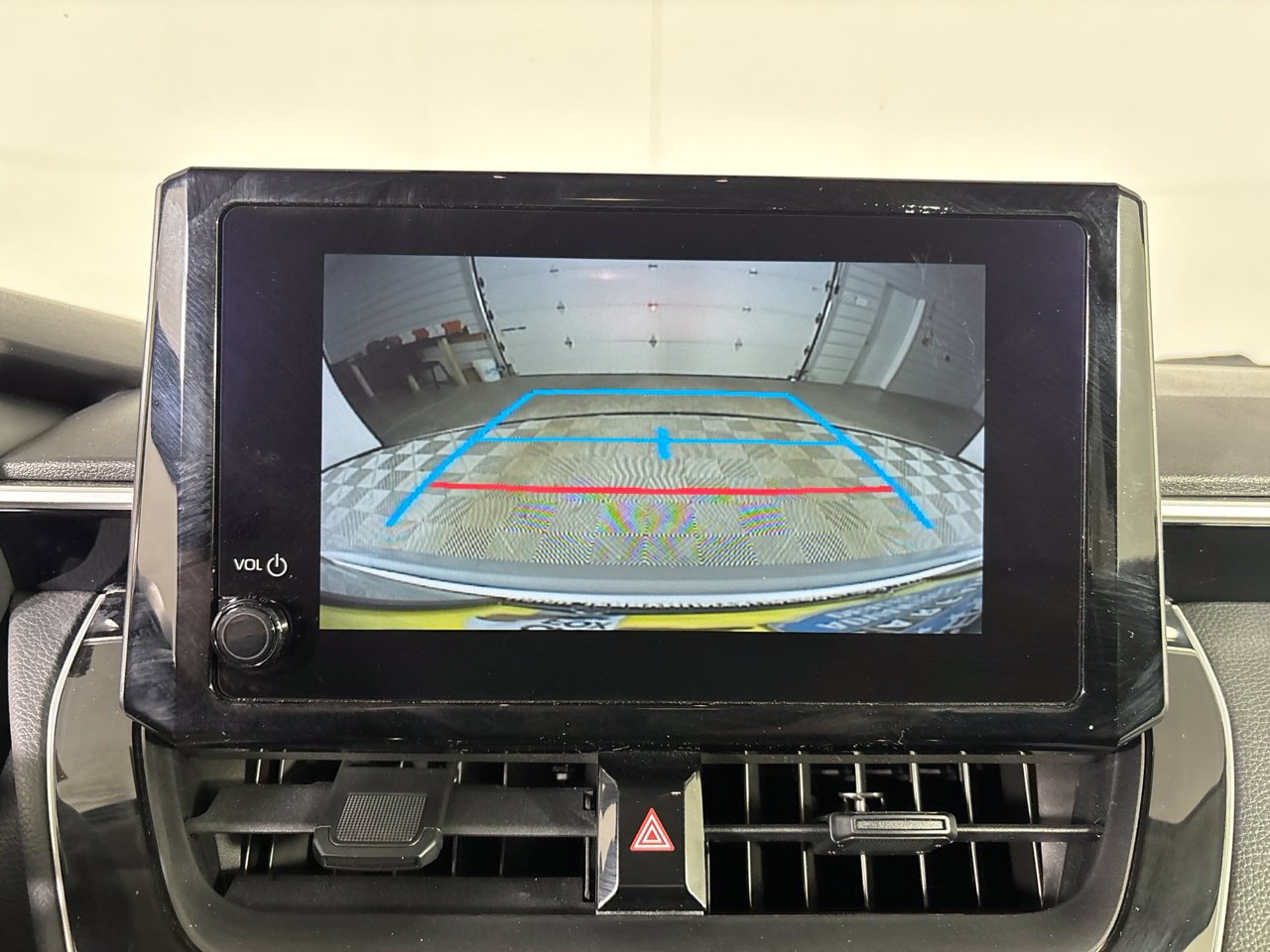 Used 2025 Toyota Corolla LE FWD image 18