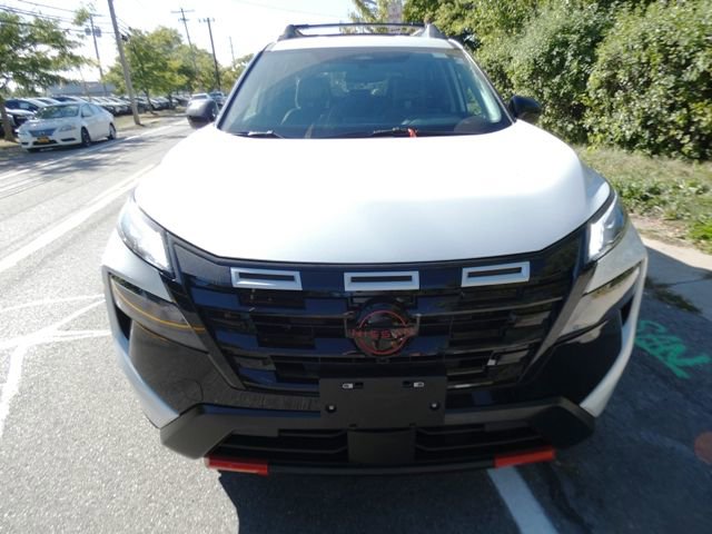 New 2026 Nissan Rogue SV image 8