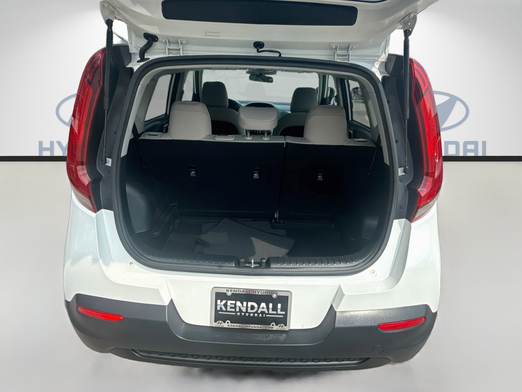 Used 2022 Kia Soul LX FWD image 23
