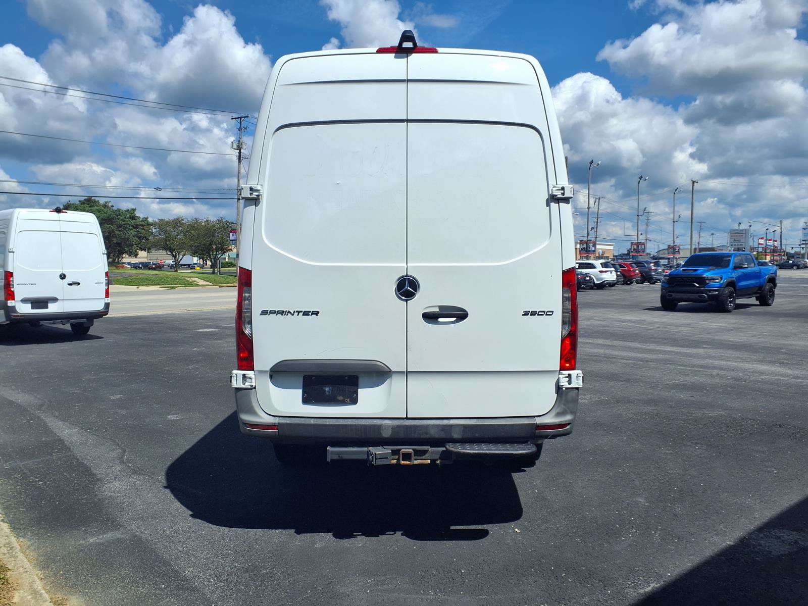 Used 2022 Mercedes-Benz Sprinter 3500 image 8