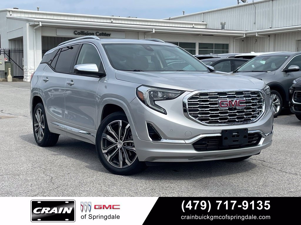 Used 2018 GMC Terrain Denali w/ Advanced Safety Package FWD image 1