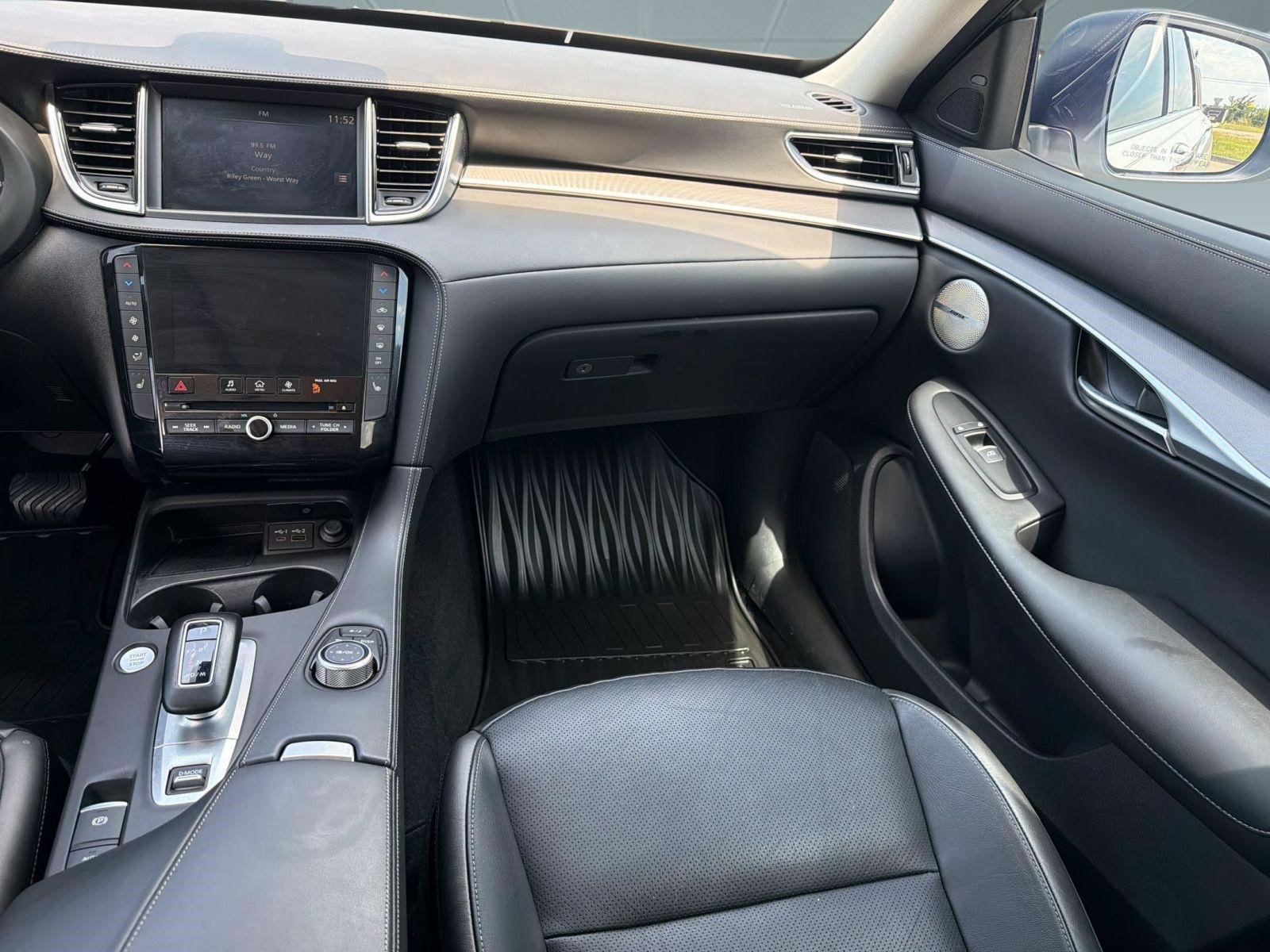 Used 2023 INFINITI QX50 Luxe FWD image 29