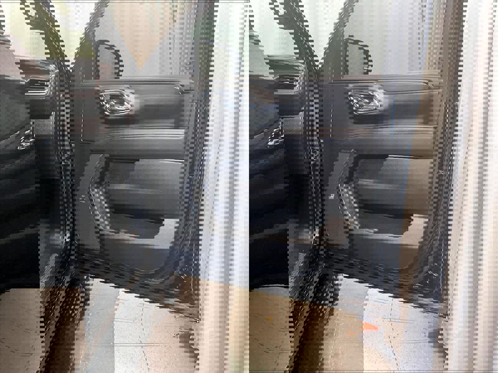 Used 2023 Chevrolet Tahoe RST image 12