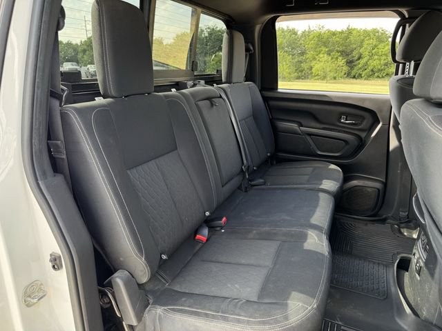 Used 2019 Nissan Titan SV w/ SV Convenience Package AWD/4WD image 30