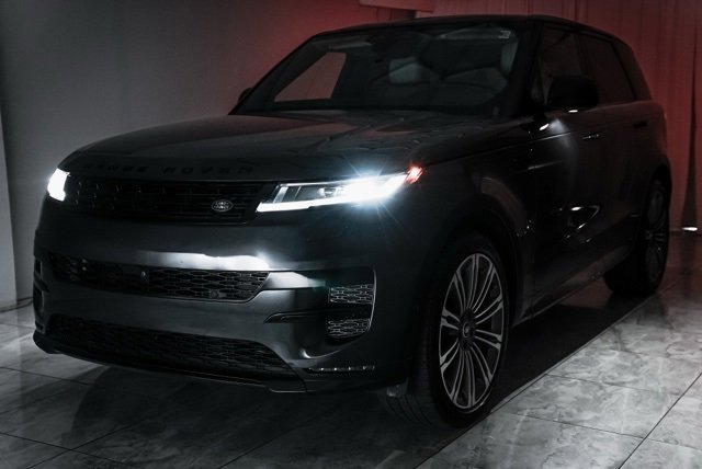 Used 2024 Land Rover Range Rover Sport Dynamic SE image 35