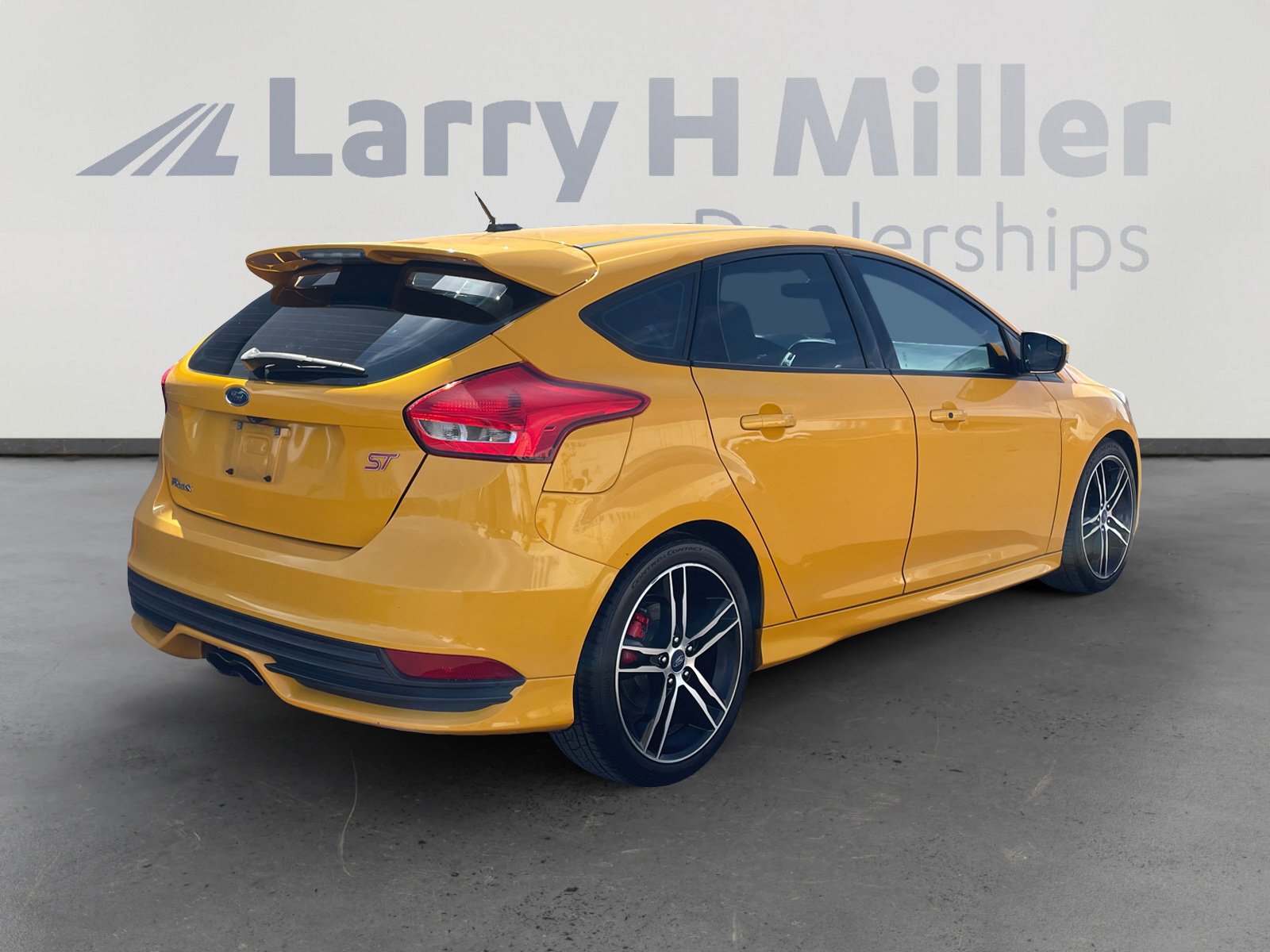 Used 2015 Ford Focus ST w/ Equipment Group 402A image 5