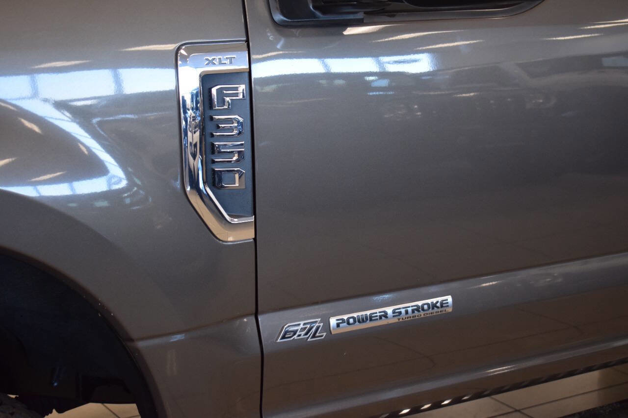 Used 2017 Ford F350 XLT w/ XLT Premium Package image 14