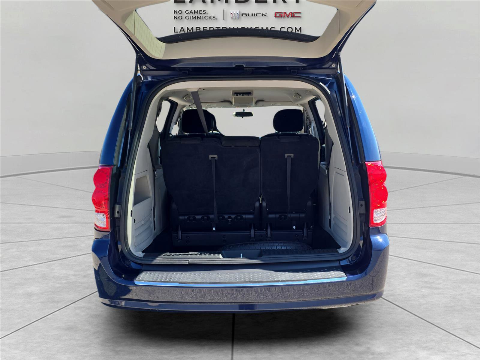 Used 2016 Dodge Grand Caravan SE w/ Quick Order Package 29E SE image 13