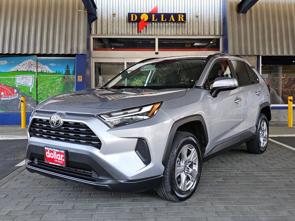 Used 2023 Toyota RAV4 XLE w/ Convenience Package image 1