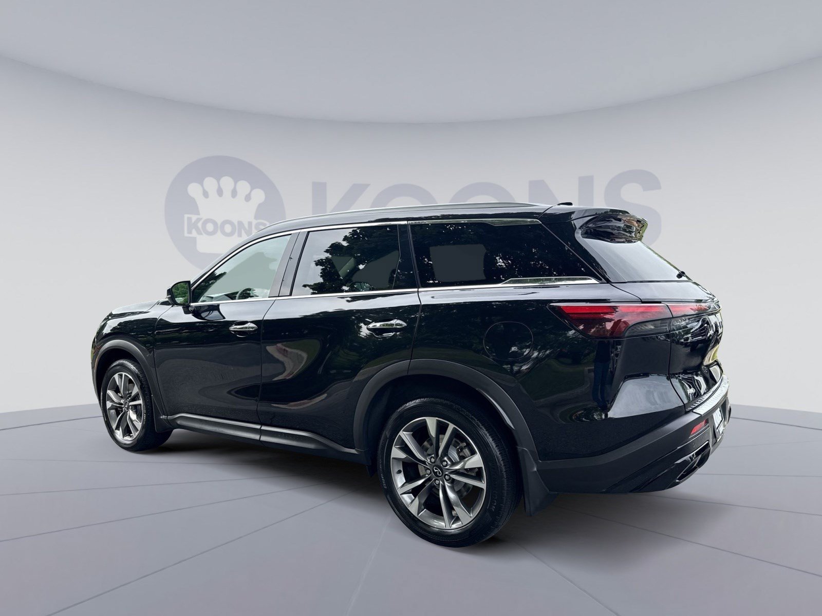 Used 2023 INFINITI QX60 Luxe AWD/4WD image 4