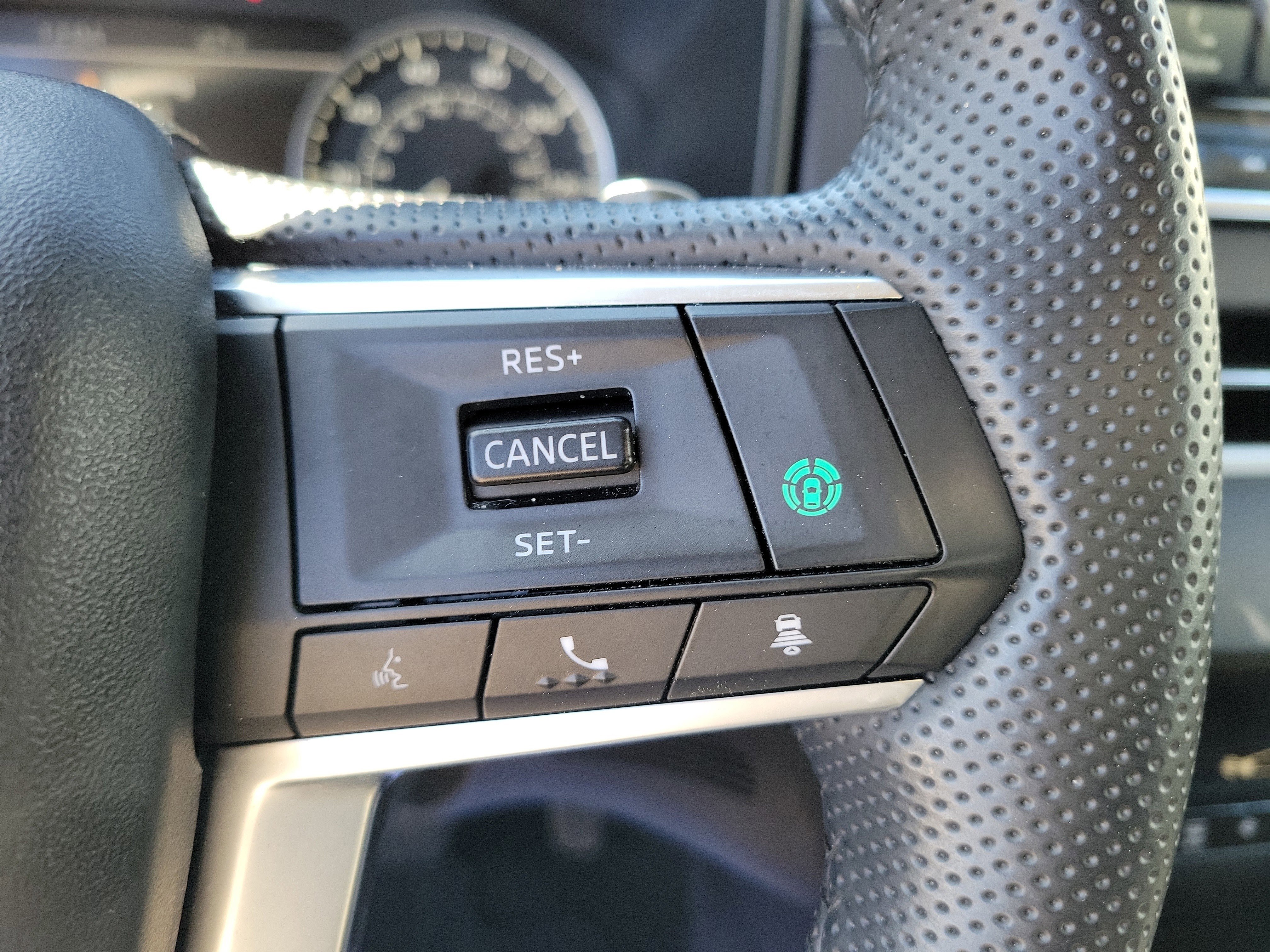 Used 2024 Mitsubishi Outlander SE Black Edition image 25