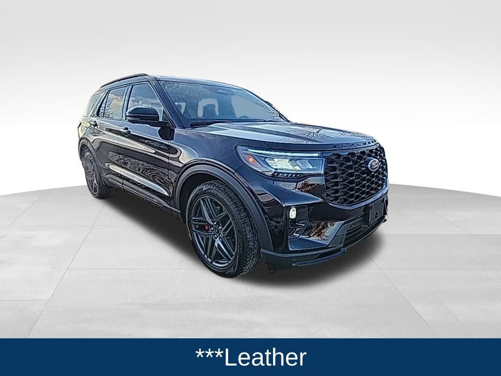 Used 2025 Ford Explorer ST image 8