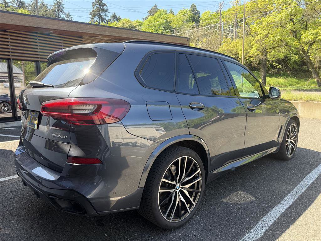 Used 2020 BMW X5 xDrive40i w/ M Sport Package AWD/4WD image 4