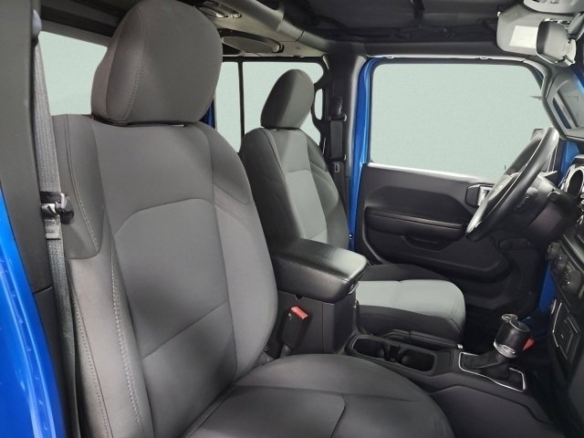 Used 2020 Jeep Gladiator Sport w/ Trailer Tow Package image 17