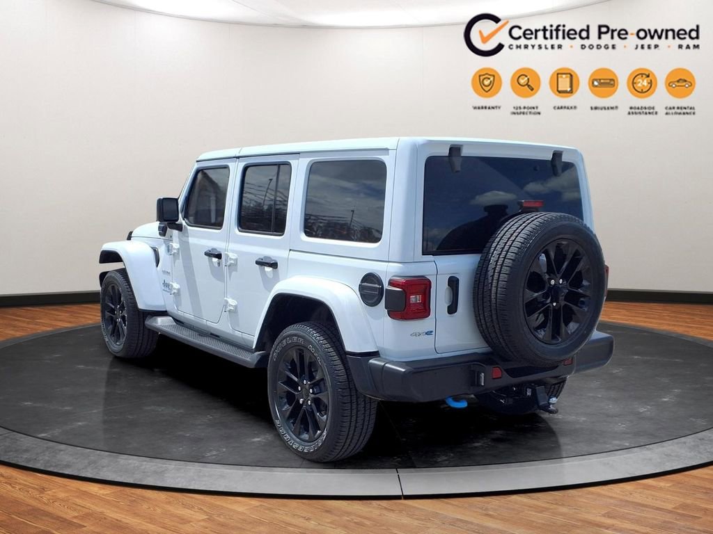 Used 2023 Jeep Wrangler Unlimited Sahara w/ Cold Weather Group AWD/4WD image 19