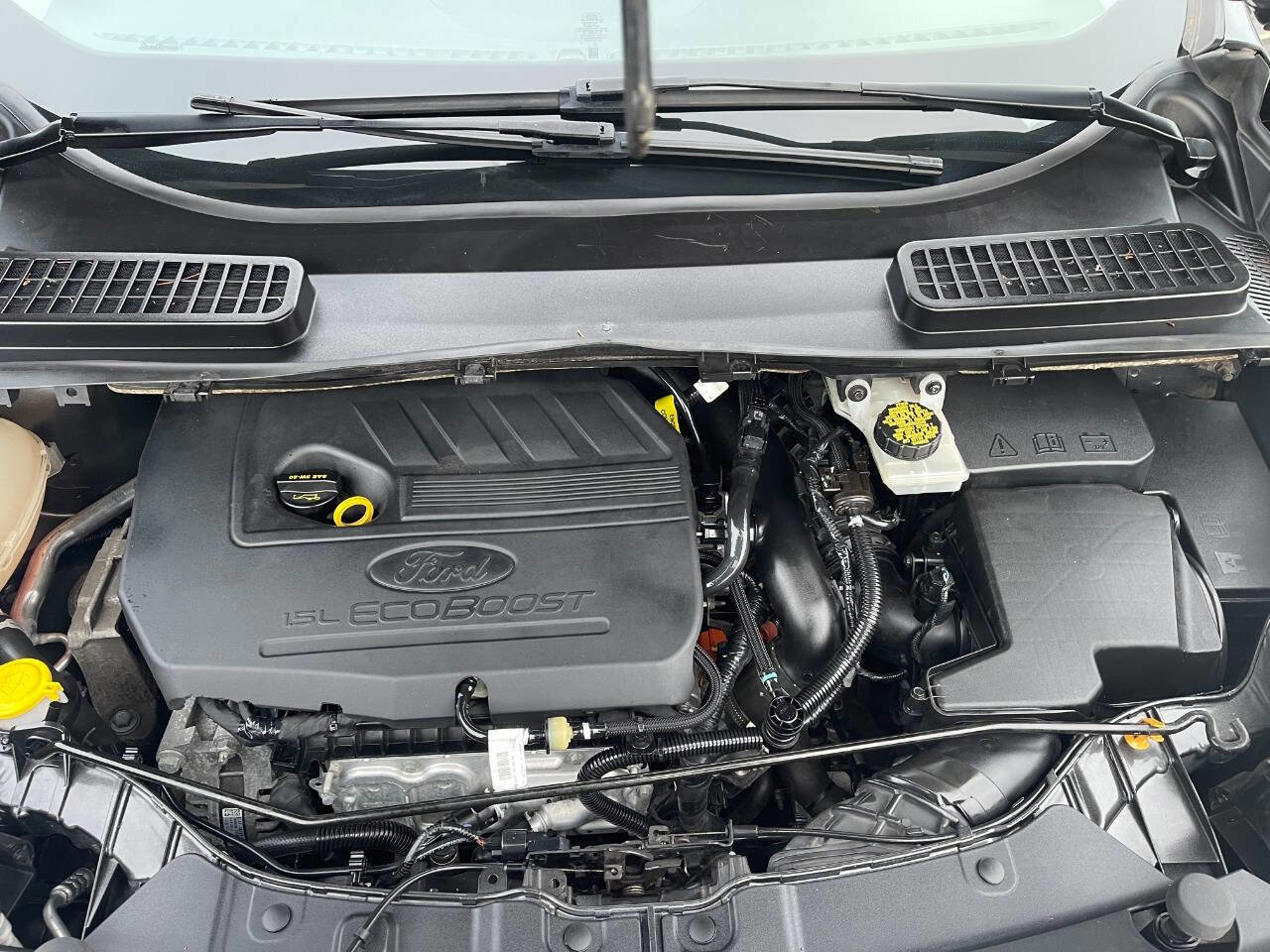 Used 2018 Ford Escape SE image 9