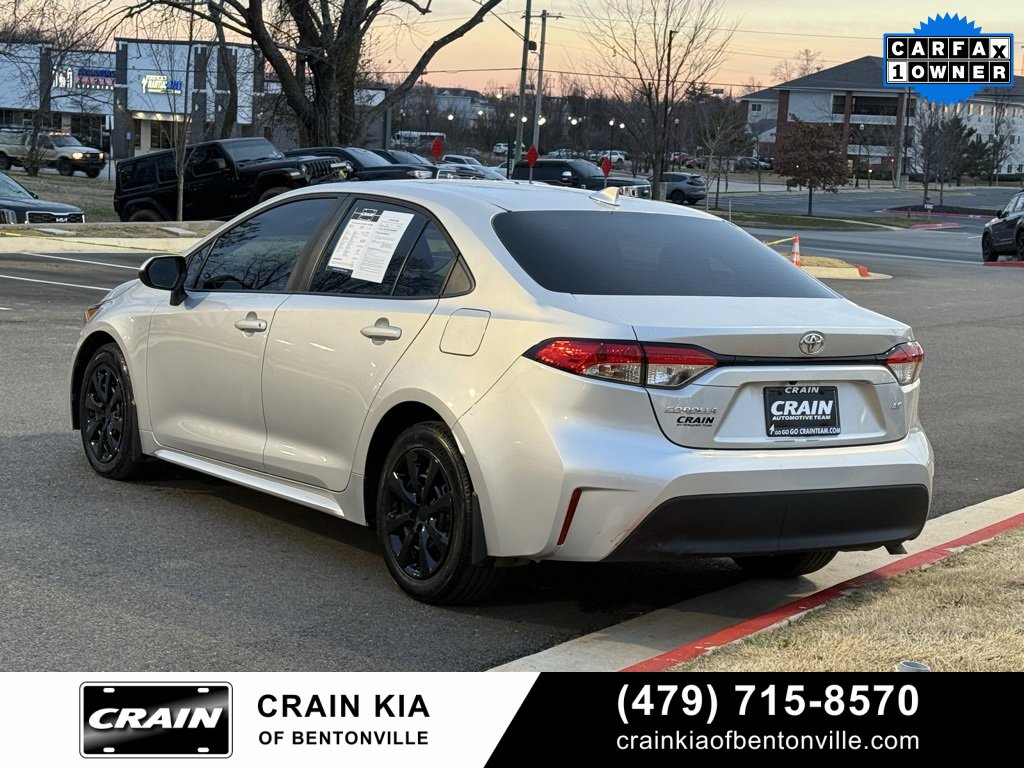Used 2023 Toyota Corolla LE image 5