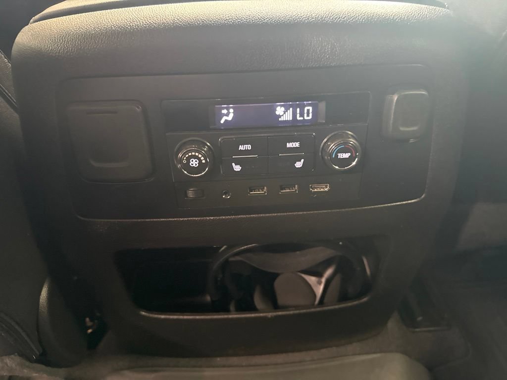 Used 2019 Chevrolet Tahoe Premier AWD/4WD image 14