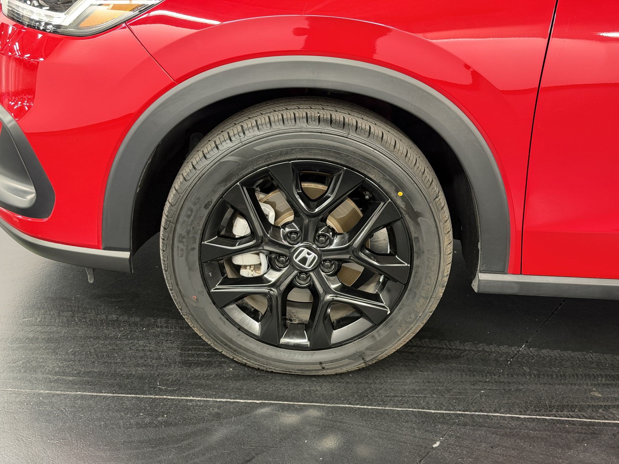 Certified 2025 Honda HR-V Sport image 13