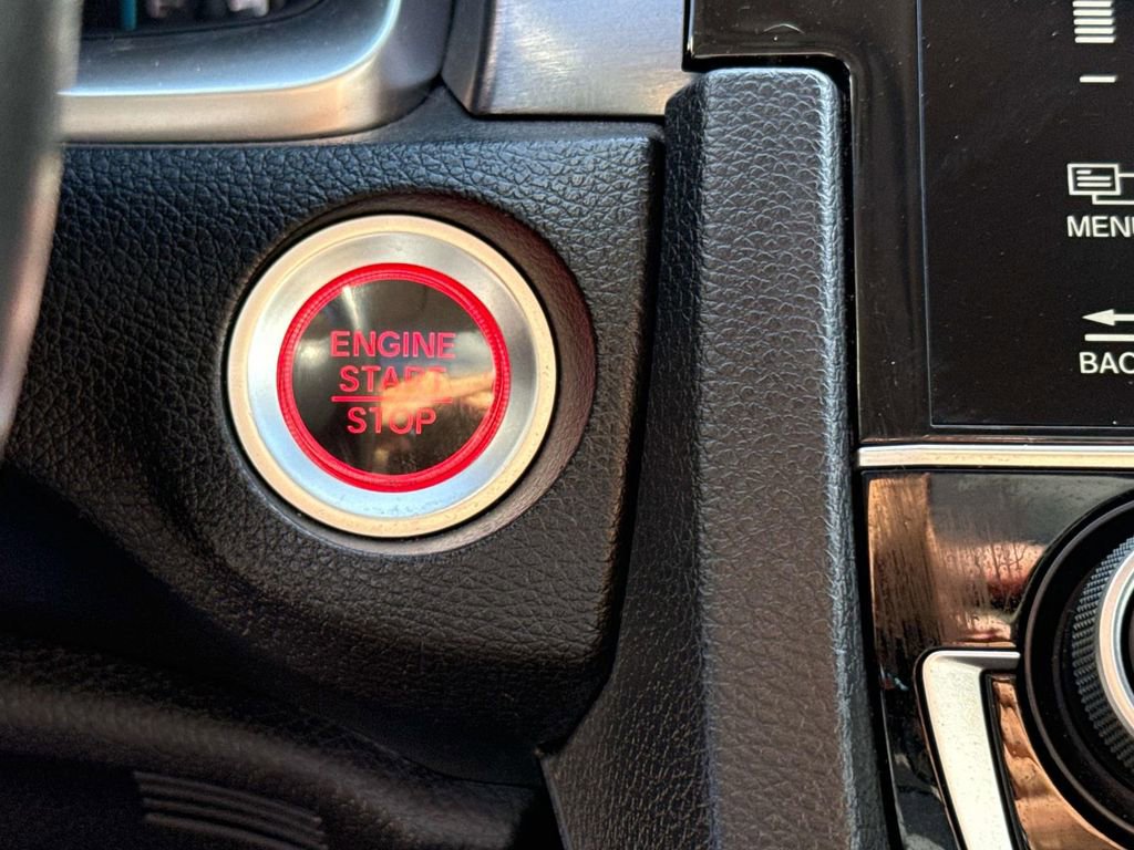 Used 2018 Honda Civic Touring image 28