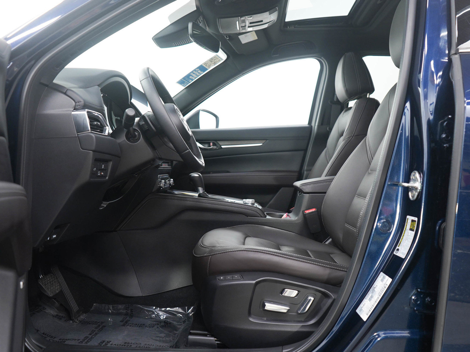 Certified 2025 MAZDA CX-5 Signature image 23