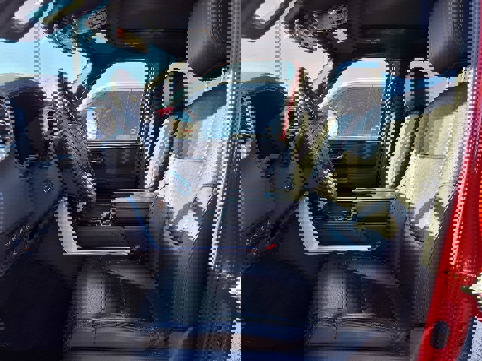 Used 2023 Toyota Tundra Platinum image 6