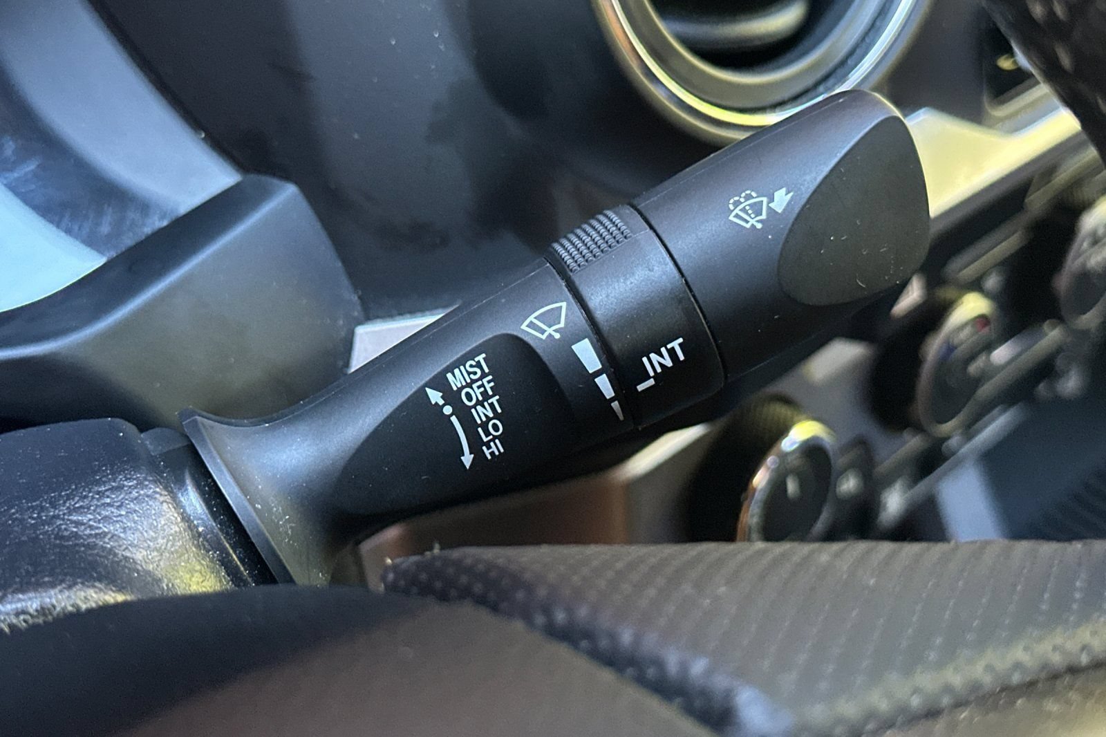 Used 2022 Toyota Tacoma SR5 AWD/4WD image 31