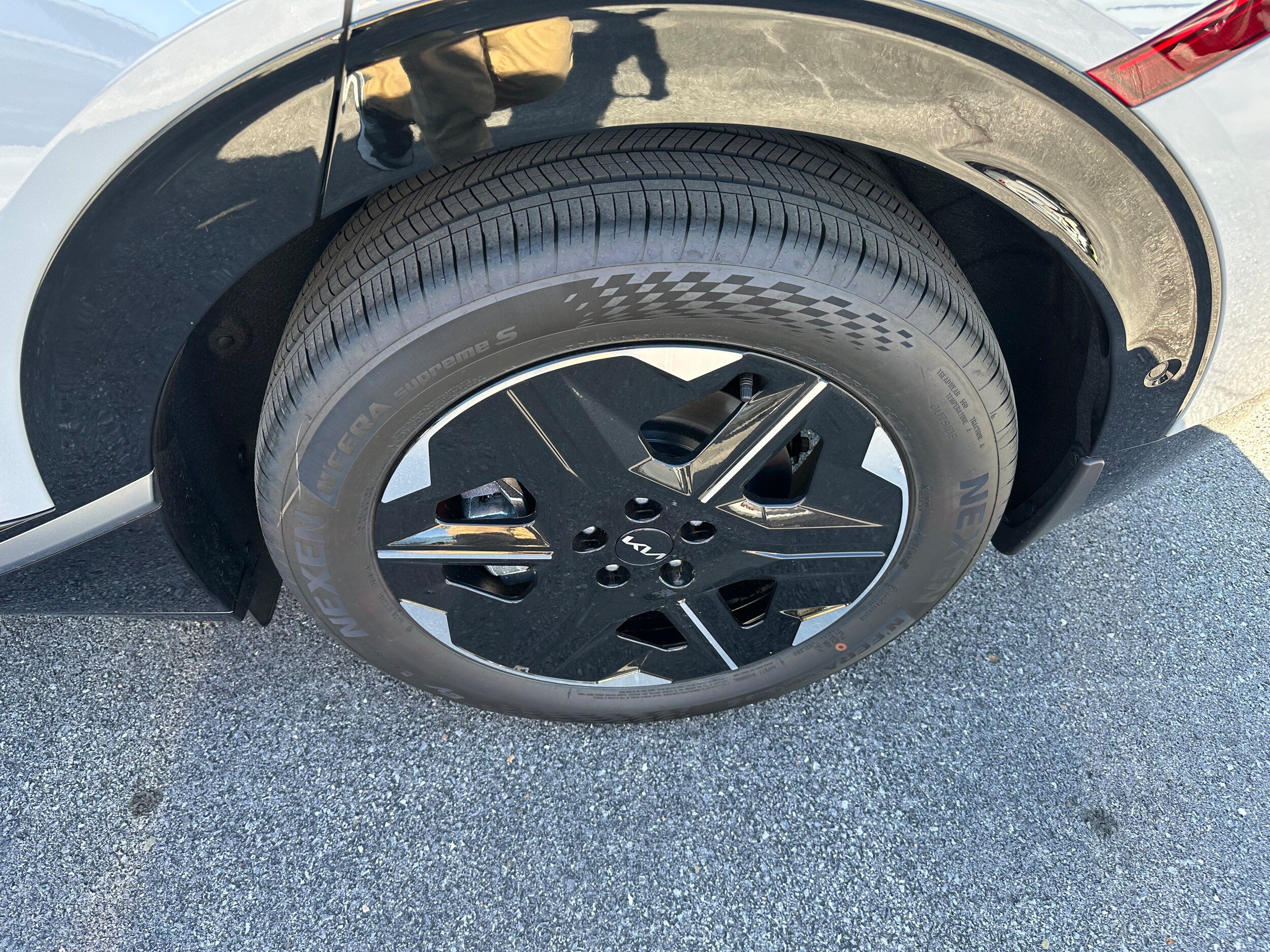 New 2026 Kia EV6 Wind AWD/4WD image 9