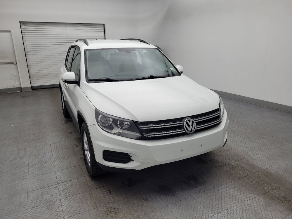 Used 2017 Volkswagen Tiguan S FWD image 14