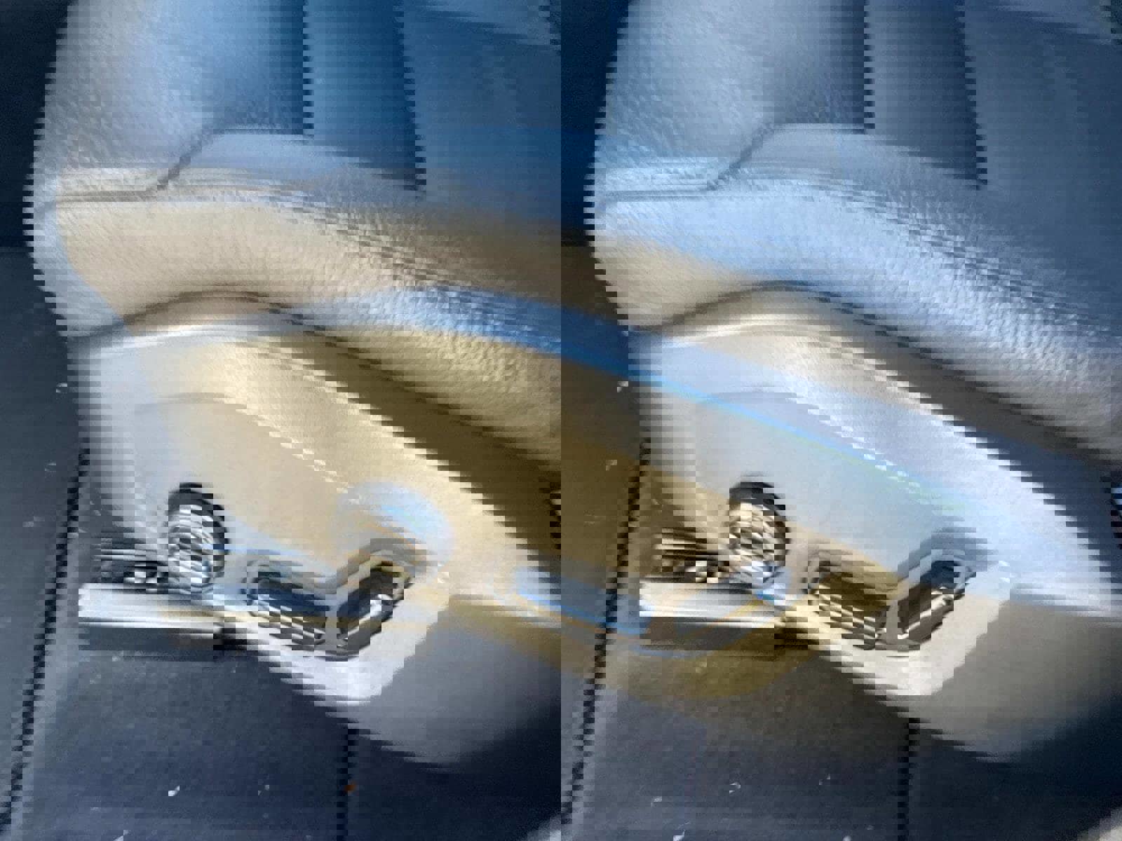 Certified 2025 Volvo XC60 B5 Plus image 18