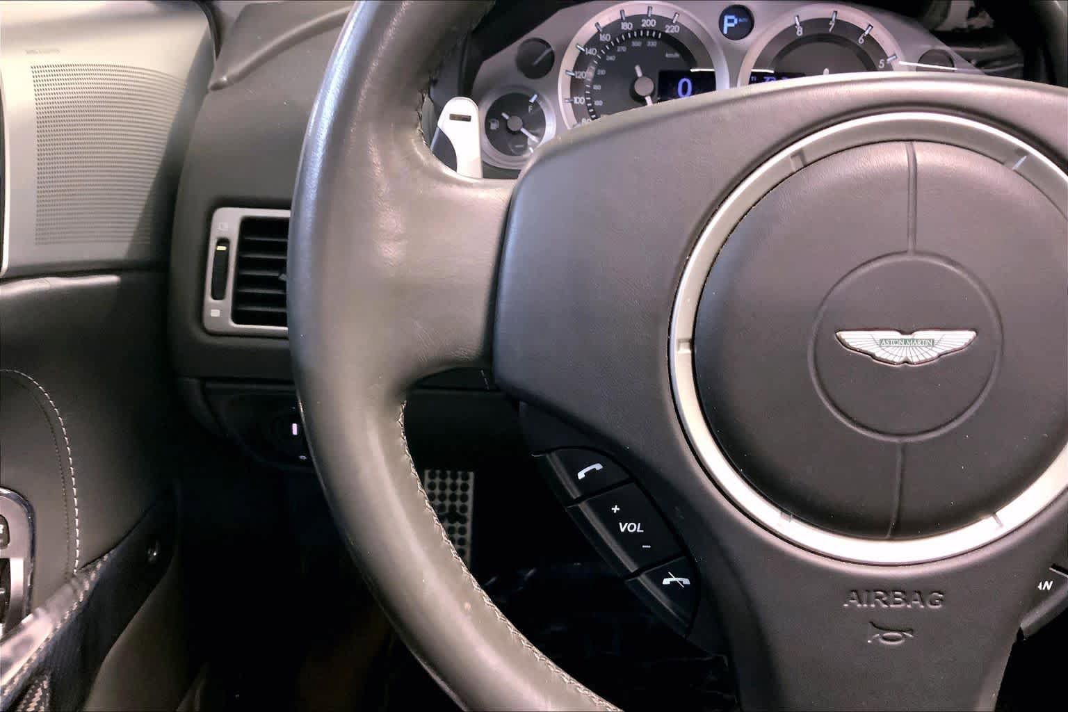 Used 2013 Aston Martin DB9 Volante RWD image 23
