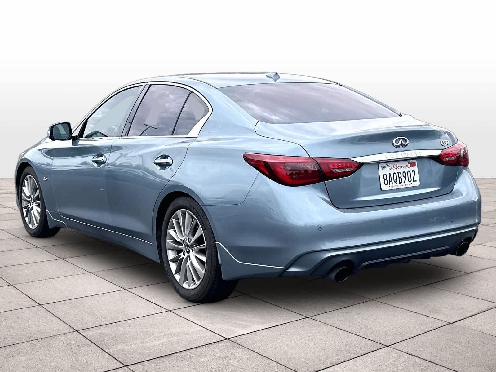 Used 2018 INFINITI Q50 Luxe w/ Sensory Package (Luxe) RWD image 7
