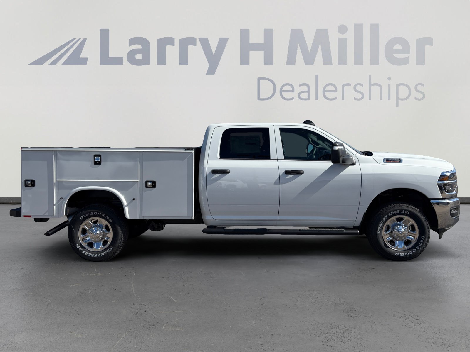 New 2026 RAM 2500 Tradesman AWD/4WD image 7