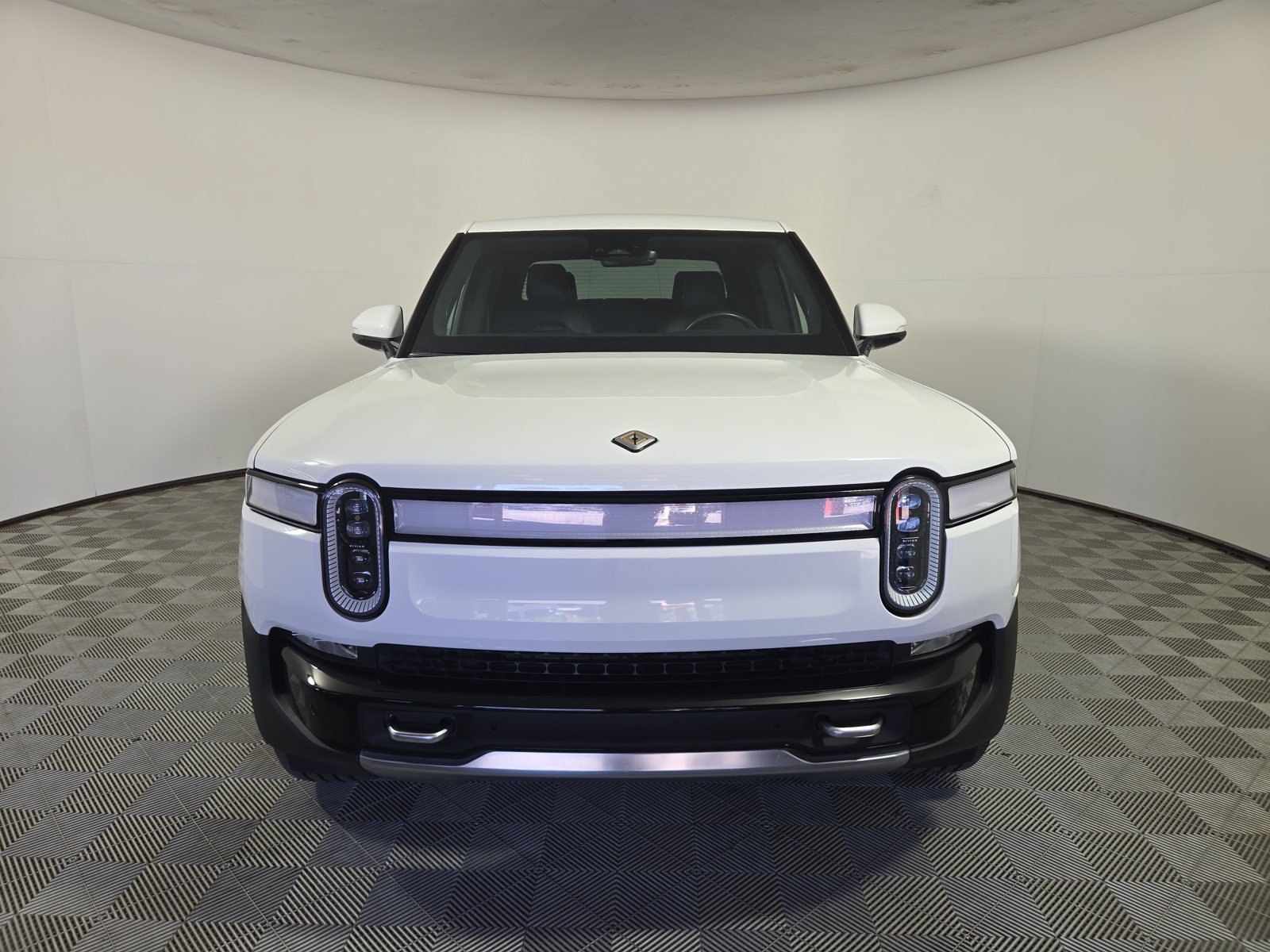 Used 2023 Rivian R1T Adventure Quad AWD/4WD image 8