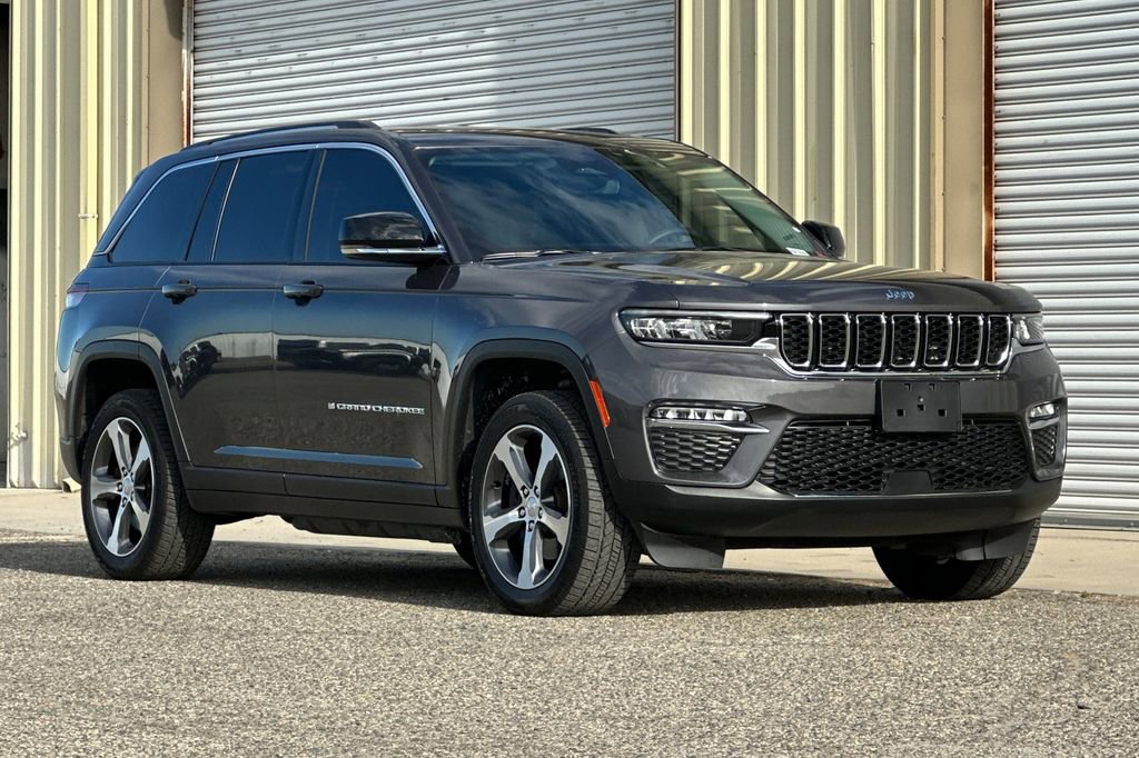 Used 2022 Jeep Grand Cherokee Limited 4xe AWD/4WD image 8