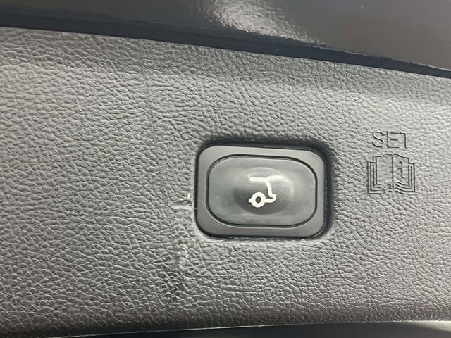 Used 2024 Ford Edge Titanium AWD/4WD image 22