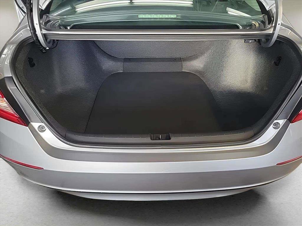 Used 2020 Honda Accord LX image 18
