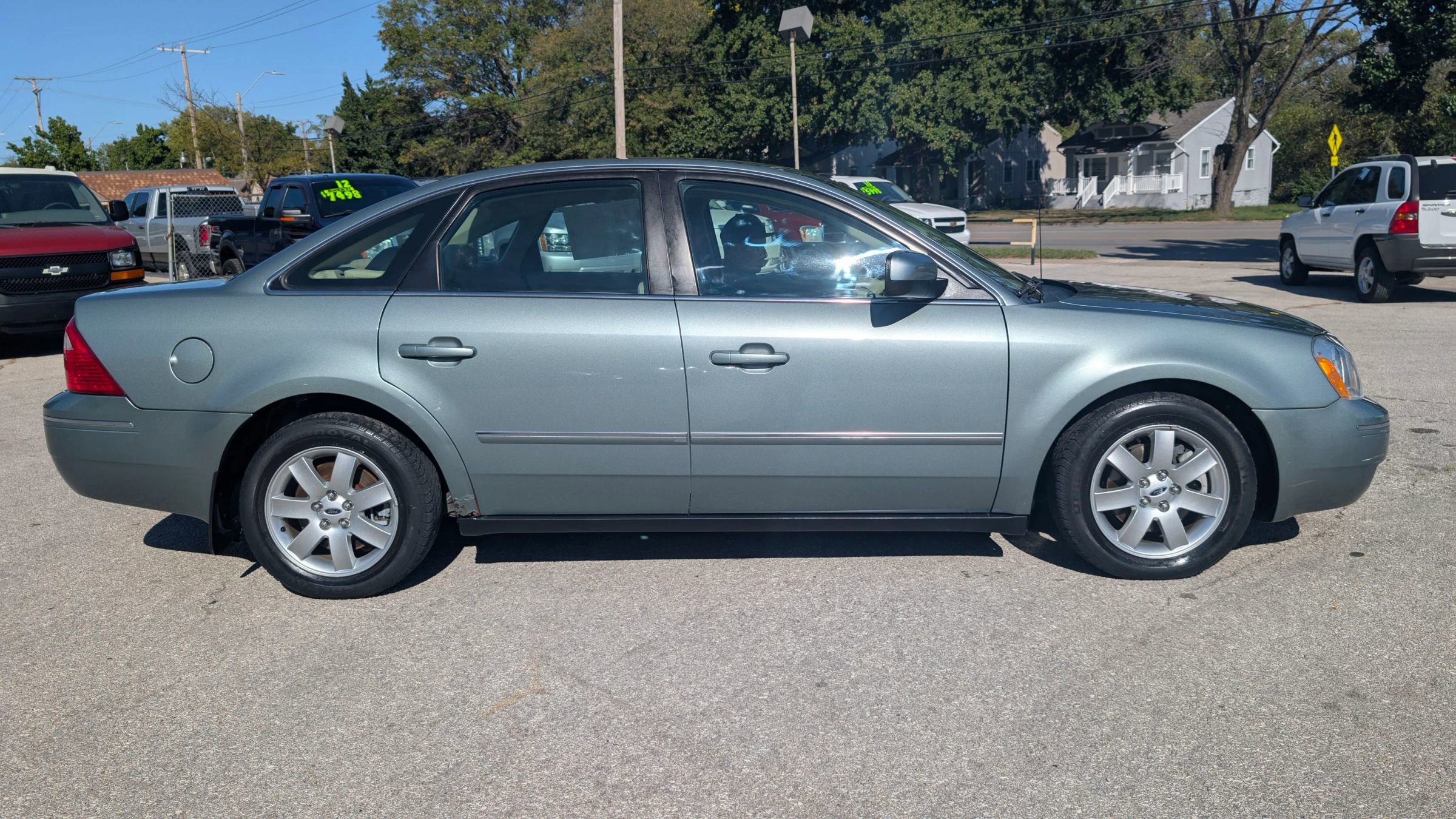 Used 2006 Ford Five Hundred SEL image 8