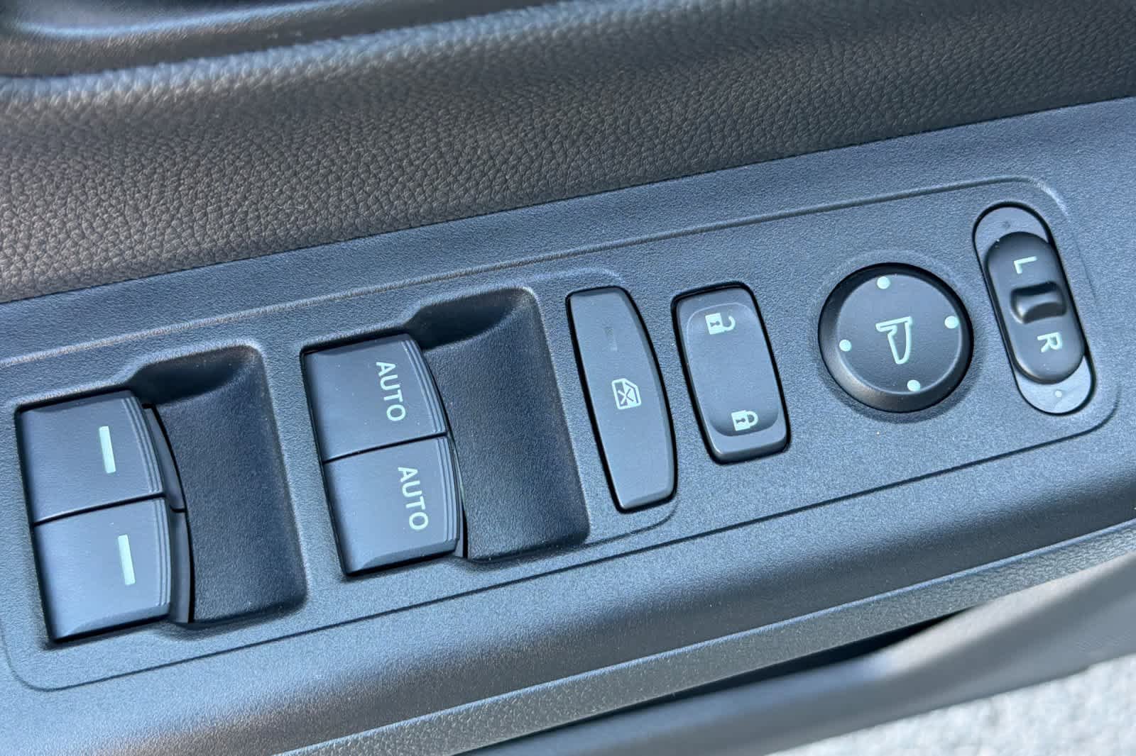 Used 2026 Honda CR-V EX image 15