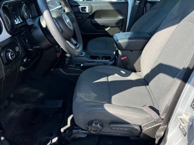 Certified 2024 Jeep Gladiator Sport AWD/4WD image 22