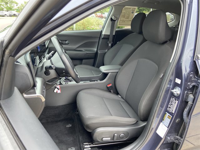 Used 2025 Hyundai Kona SEL FWD image 21