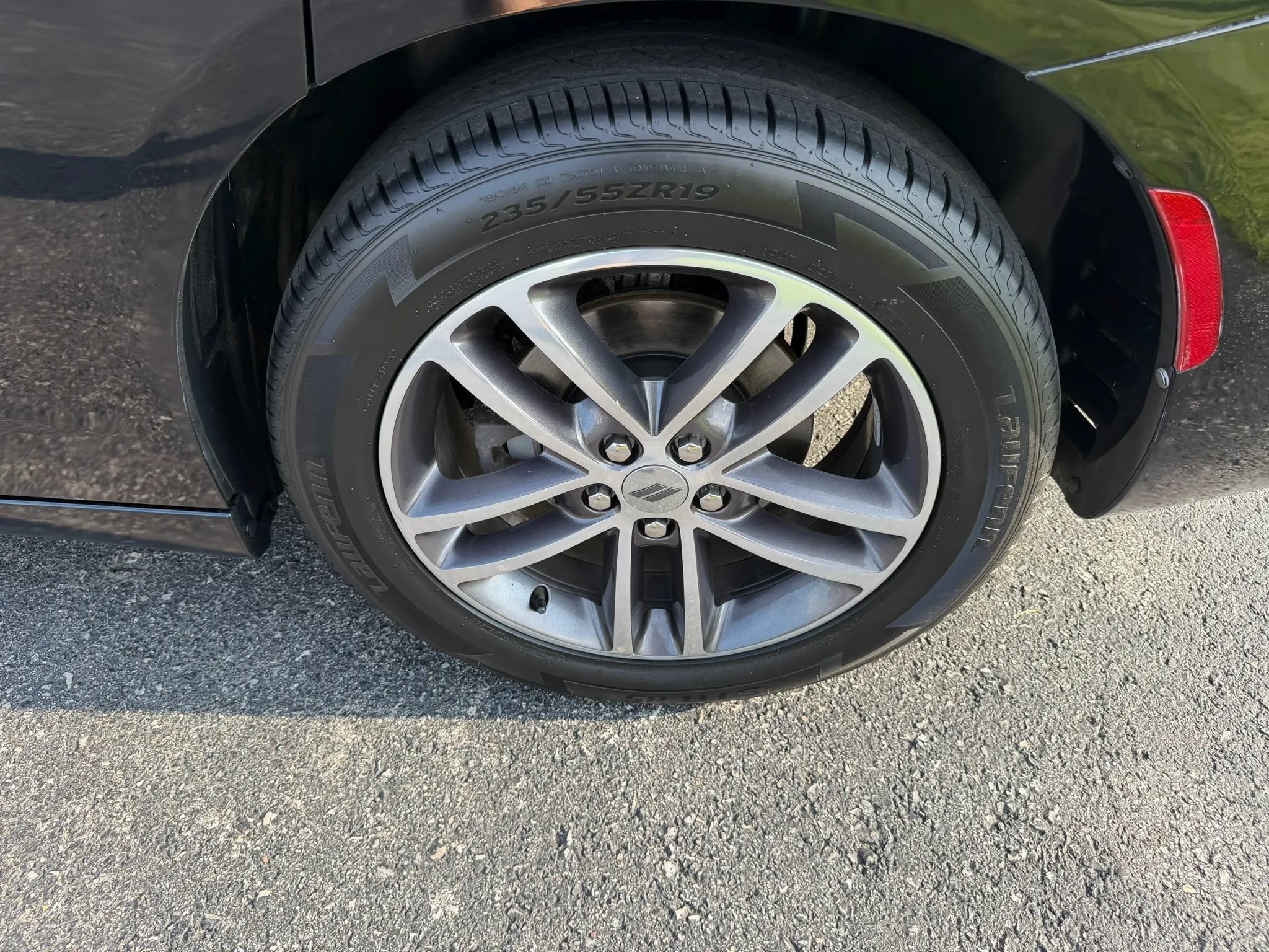 Used 2019 Dodge Charger SXT AWD/4WD image 42